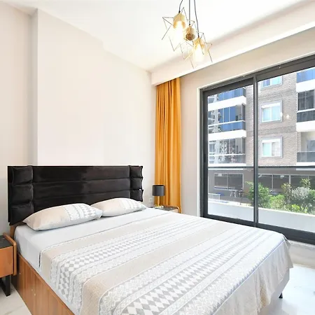 Apartment White Sail Spacious 2-bedroom Steps From Yekta Mall In Mahmutlar,