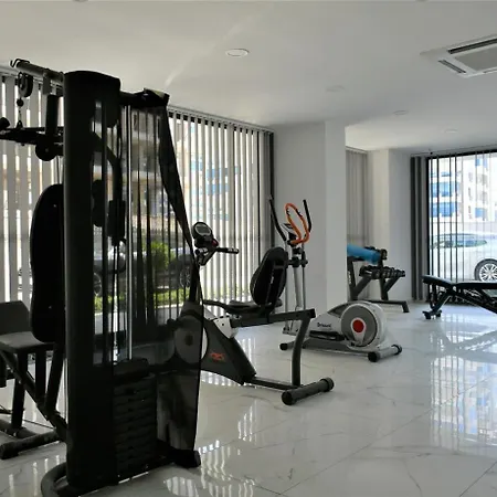 White Sail Spacious 2-bedroom Steps From Yekta Mall In Mahmutlar, Apartman