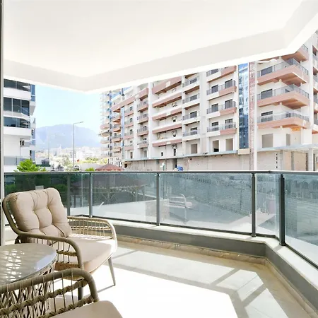 Apartman White Sail Spacious 2-bedroom Steps From Yekta Mall In Mahmutlar, *