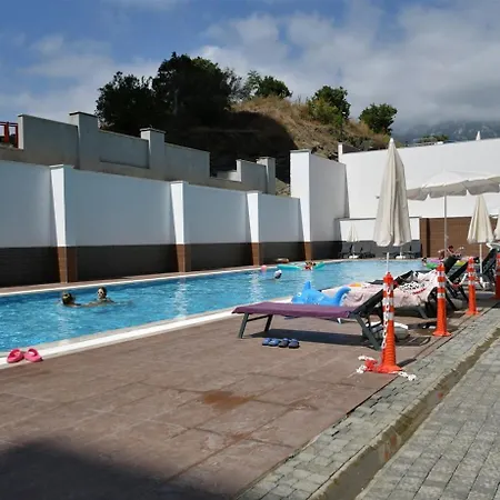 Apartman White Sail Spacious 2-bedroom Steps From Yekta Mall In Mahmutlar, *